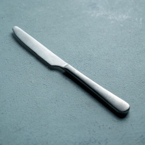 Нож столовый