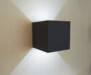 Настенный светильник Куб 10X10 CM