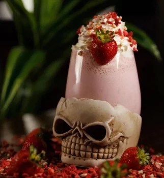 Бокал для коктейля Skull 550 ml