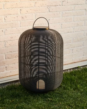 Большой переносной настольный светильник Saranella из чёрного полиротанга 33X33X55 CM