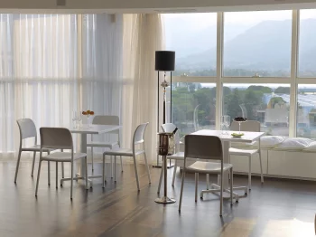 Стул пластиковый Riva Bistrot 49X54X83 CM