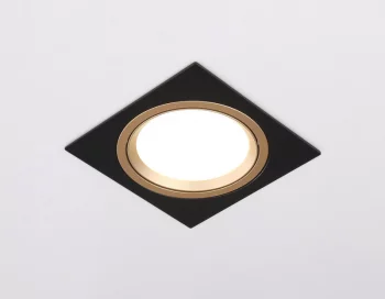 Встраиваемый точечный светильник Techno Spot 12X12X2 CM