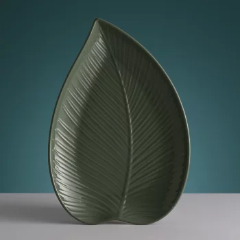Блюдо сервировочное in the Forest Leaf 38X26 CM