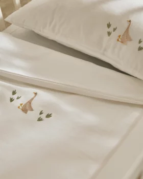 Комплект постельного белья Milu с вышитыми гусями для кроватки 70X140 CM