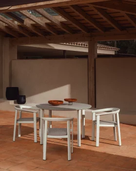 Круглый стол Erice из алюминия и закалённого стекла экрю 120X120X75 CM