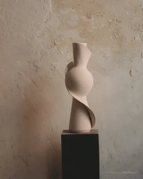 Derviche IV 62X62X29 CM