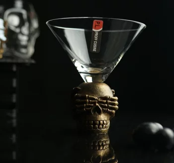 Рюмка коктейльная мартинка Skull 220 ml