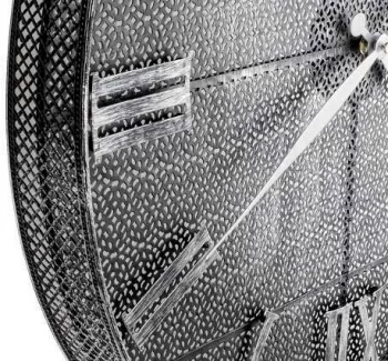 Часы в перфорированном корпусе Mesh Ø60 CM