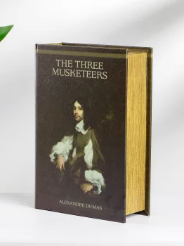 Шкатулка в виде книги Musketeers 19X7X27 CM