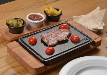 Доска с чугунной вставкой Cookware 22X16 CM