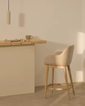 Стул Konna из бежевой ткани и массива ясеня в светлом исполнении 65 CM