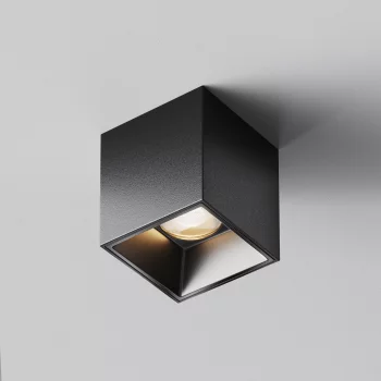 Потолочный накладной светодиодный светильник Артику 5X3X6 CM