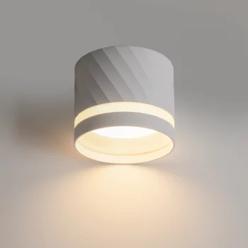 Потолочный точечный светильник Бис 8.3X7 CM