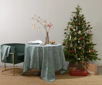 Скатерть из хлопка Scandinavian touch 180X260 CM зелёного цвета