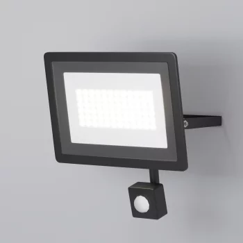 Прожектор Поток 20X5X21 CM