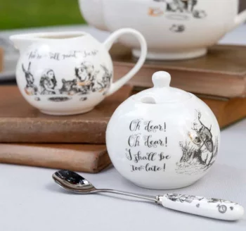 Cахарница и сливочник Alice in Wonderland