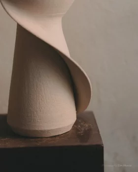 Derviche IV 62X62X29 CM