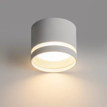 Потолочный точечный накладной светильник Bis 8X7 CM