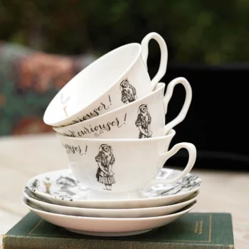 Чайная пара Alice in Wonderland 210 ml