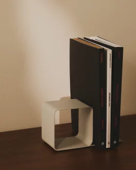 Бежевый железный держатель для книг Mistra 18X8X10 CM