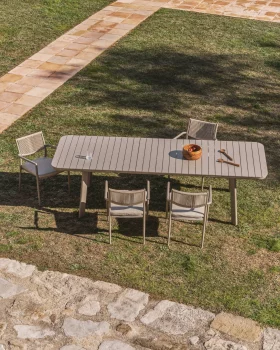Раскладной садовый стол из алюминия с отделкой тауп Izola 220X100 CM