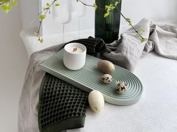Аромасвеча Omini в сером бетонном стакане Ваниль и табак 13X13X6 CM