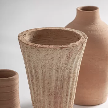 Набор из 3 ваз из керамики IASY 14X14X25 / 16X16X27 /  16X16X28 CM
