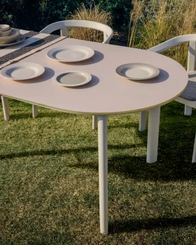 Овальный стол Erice из алюминия и закалённого стекла экрю 230X100 CM