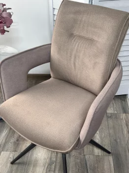 Поворотный стул KINNET MOHAIR-440 / CASTEL-20 шоколадный, ткань / темно-серый каркас 62X63X91 CM