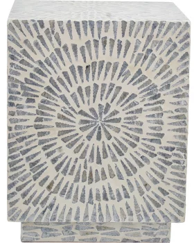 Столик украшенный раковинами устриц Gaby 35X35X45 CM