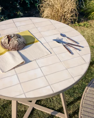 Круглый стол Tella из оцинкованной стали с бежевой плиткой 90X90X75 CM 3