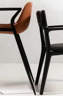 Стул Эссен полубарный светло-коричневая экокожа черные ножки 56X55.5X90 CM 11