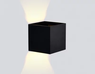 Настенный декоративный светильник Individual 10X10X10 CM 6