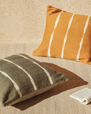 Напольная подушка Daila с графичным узором Ikat 70X70 CM 3