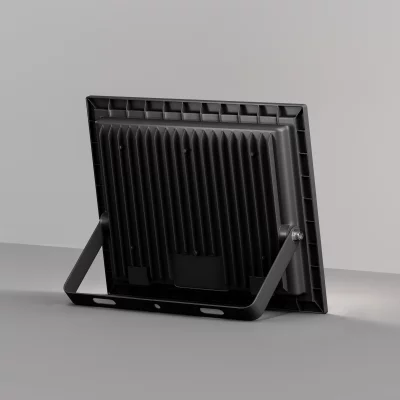 Прожектор Поток 27X3X21 CM 6