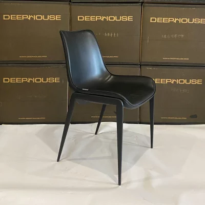 Стул Эссен без подлокотников черная экокожа ножки черные 54X59X83 CM 9