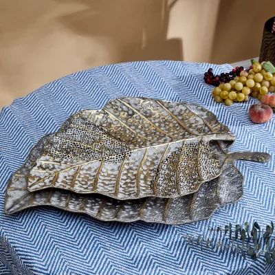 Комплект из двух декоративных блюд Leaf 57X45X5 / 48X37X5 CM 10