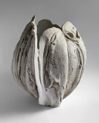 Декоративная керамическая ваза Patricia Varea Milan 24X24X27 CM 4