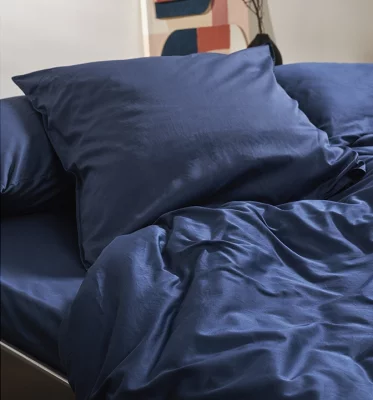 Комплект постельного белья из сатина Essential 150X200 CM тёмно-синего цвета 4