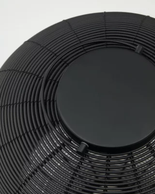 Большой переносной настольный светильник Saranella из чёрного полиротанга 33X33X55 CM 3