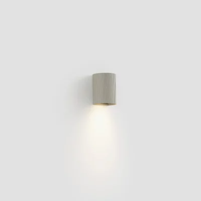 Серый круглый настенный светильник SOLE с рифлением 8X6,5X10 CM 3