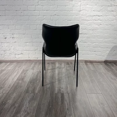 Стул Найроби черная экокожа черные ножки 53X63,5X82 CM 11