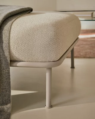 Пуф Aurum из экру шенилла с матовым бежевым металлическим основанием 85X85X44 CM 3