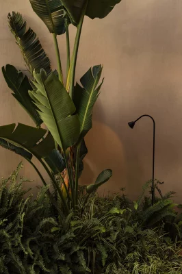 Уличный светильник-столбик на штыке черный LED 3W 2700K LILY 650 27X8,5X65 CM 6