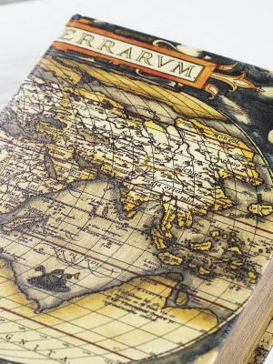Шкатулка в виде книги Ancient World 21X8X29 CM 6