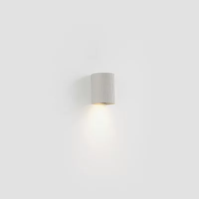 Белый круглый настенный светильник SOLE 8X6,5X10 CM 5