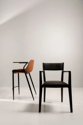 Стул барный Эссен светло-коричневая экокожа черные ножки 56X55,5X100 CM 11