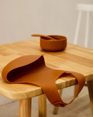 Набор из двух силиконовых нагрудников Lili оранжевого и синего цветов 23X5X28 CM 3