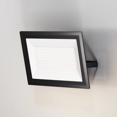 Прожектор Поток 27X3X21 CM 4