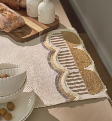 Дорожка на стол Chic Beige Essential 150X45 CM 9